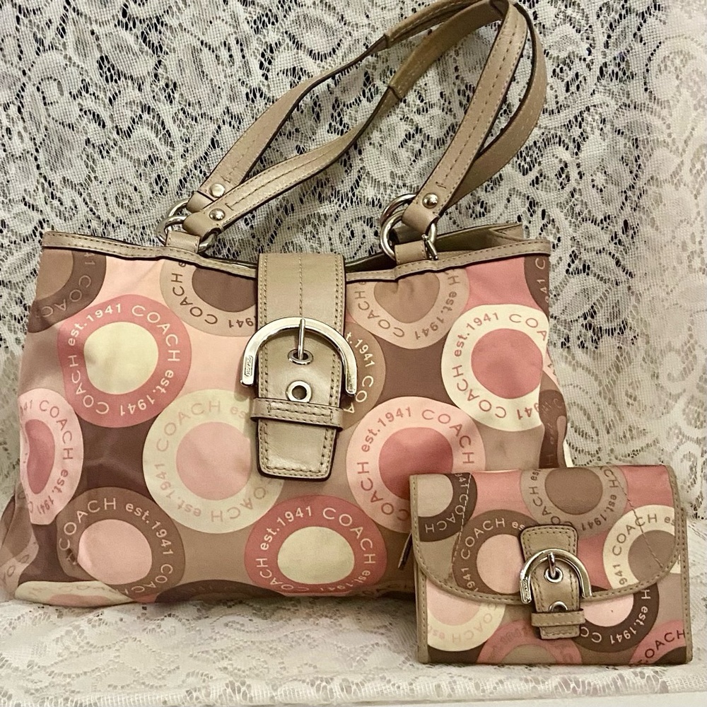 Coach -18805 Soho Ashley Sateen Carryall with Matching Wallet (2011)